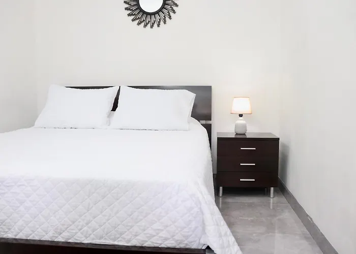 Hotel Sjo Airport Cars4Rent Edward Y Familia Inn